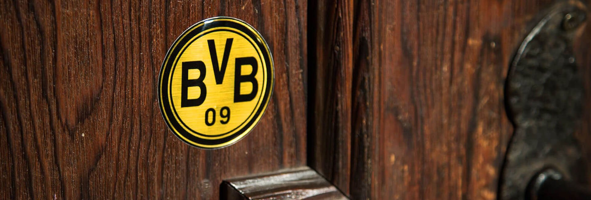 BVB-Backclip für iPhone 4|4S Schwarz Borussia Dortmund schwarzgelb ORIGINAL